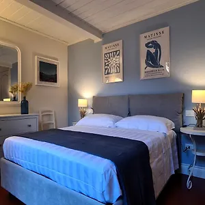  Apartment Carducci