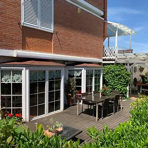  Apartment Maison Renee